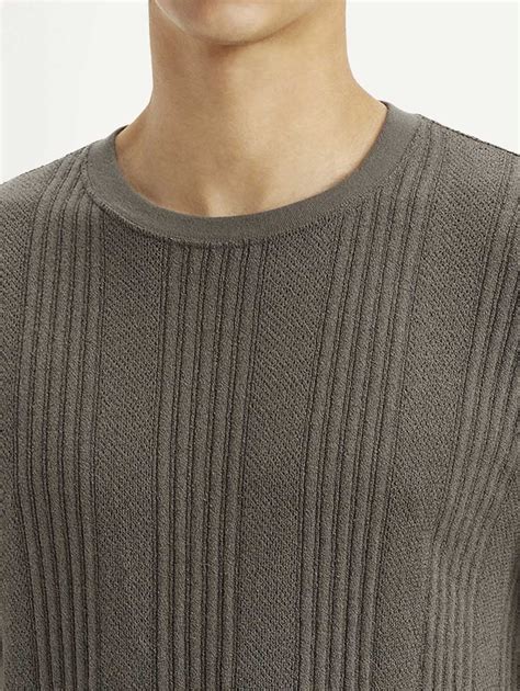 Men's Self Design Brown Crew Neck T-shirt – Levis India Store