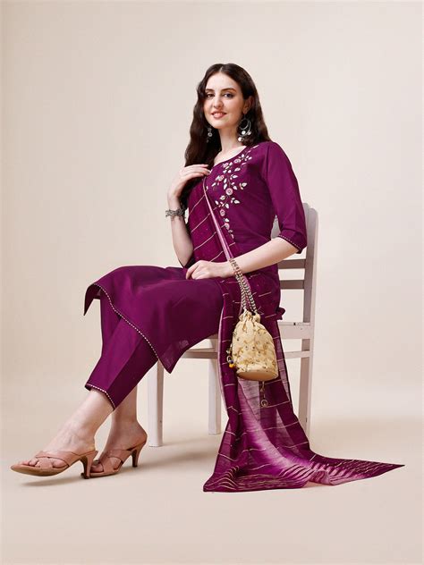 Hand Embroidered Kurta with pant & dupatta set – Berrylicious