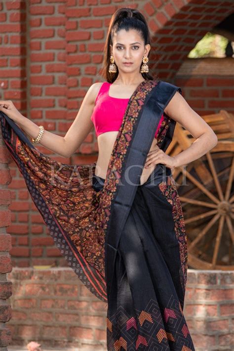 Buy Beautiful Black Cotton Linen Saree Online | Karagiri