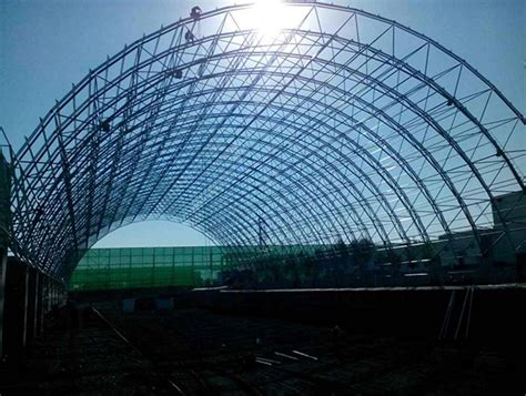 钢网架加工厂家分析影响网架结构选型因素_云南恒久钢结构工程有限公司