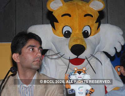 Abhinav Bindra at the unveiling of Commonwealth games uniforms at OC ...