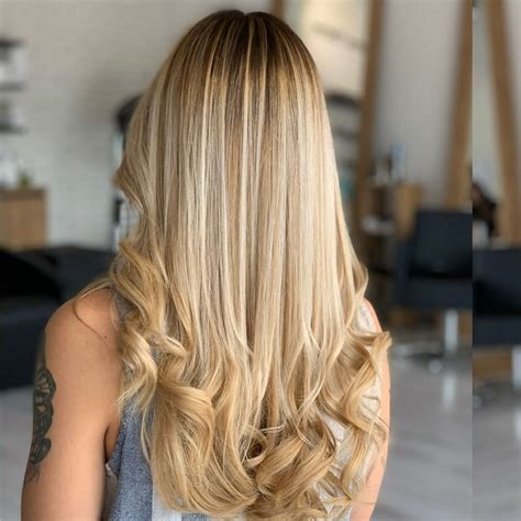 Golden Blonde Hair Color With Highlights
