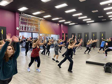 CRUNCH FITNESS - EAST BRUNSWICK - 645 NJ-18, East Brunswick NJ - Hours ...