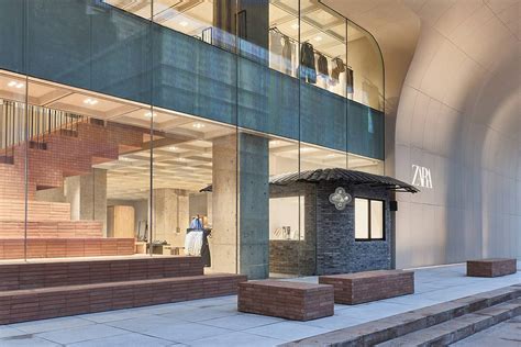 Zara launches flagship store model in China: first vending machines and ...