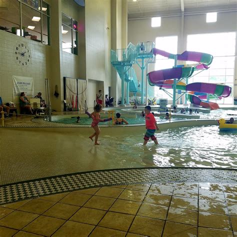 Play St. Louis: Indoor Pool at St. Peter's Rec Plex