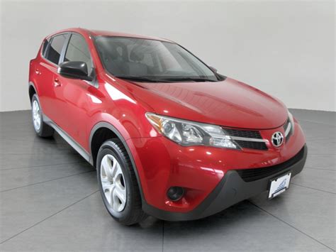 2015 Toyota RAV4 LE at Bergstrom Green Bay - Research - GrooveCar