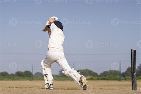 Playing Cricket 的图像结果