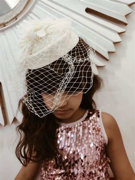 Derby Style White Mesh Fascinator – ForeverKidz