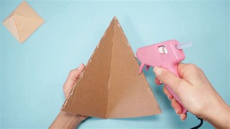 How to Build a Model Pyramid 的图像结果