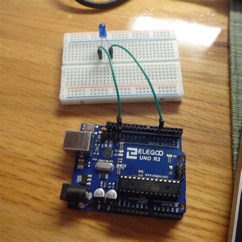 Arduino Tutorial for Beginners LED 的图像结果