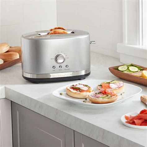 How to Open a KitchenAid Toaster 的图像结果