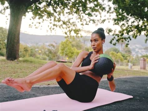 Weighted Ab Exercises For a Strong Core