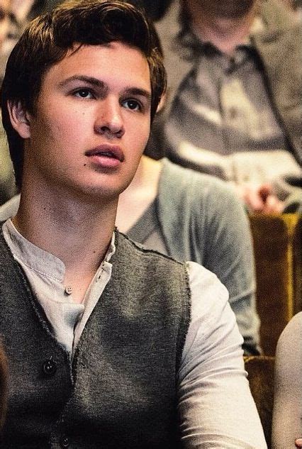 Caleb Prior aka Ansel Elgort - Divergent