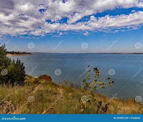 Lake McConaughy in Western Nebraska Stock Image - Image of ocean, backs ...