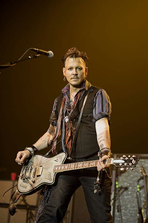 Pin by Shell "kittykorn" g on Johnny depp | The hollywood vampires ...