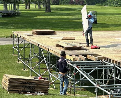 Crews prepare Midland Country Club for 6th annual Dow Championship