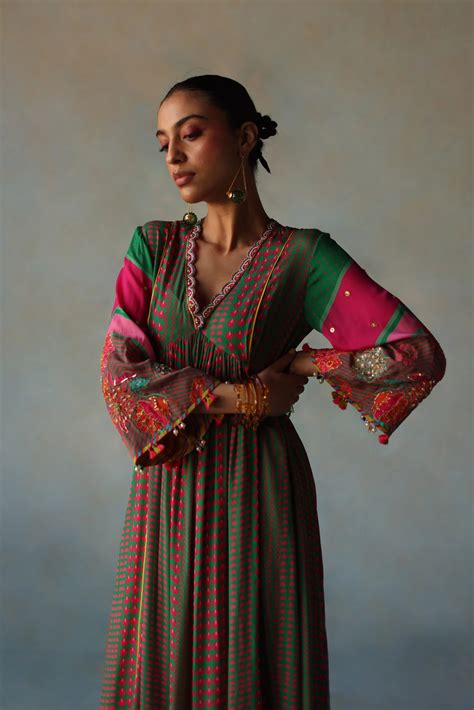 Gul Green - Hot Pink Front Puckering Tassel Sleeve Kurta Set – Raji Ramniq