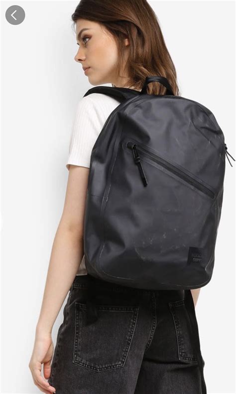 Herschel Parker Backpack, Women's Fashion, Bags & Wallets, Backpacks on ...