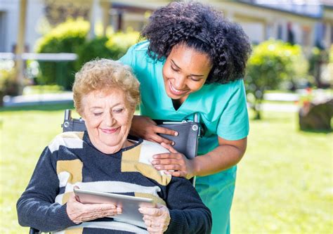 7 Tips for Choosing an Assisted Living Facility for Family