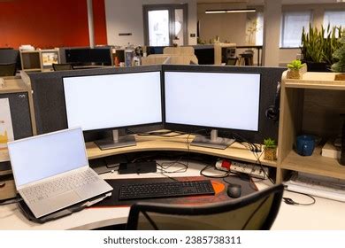Computer Screen Cubicle 的图像结果