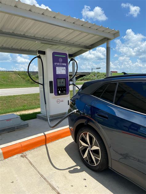 Exxon Truck Stop | El Campo, TX | EV Station