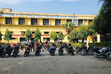 J.S Hindu (P.G.) College Hostel Fees: Rooms, Food & Rules, Amroha