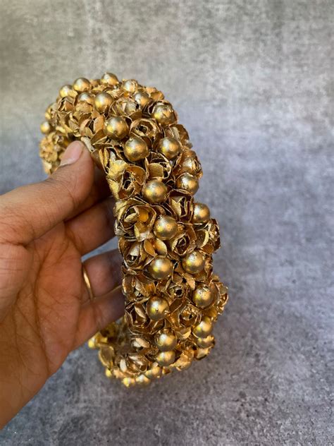 Thick Golden Mallipoo – House of Jhumkas
