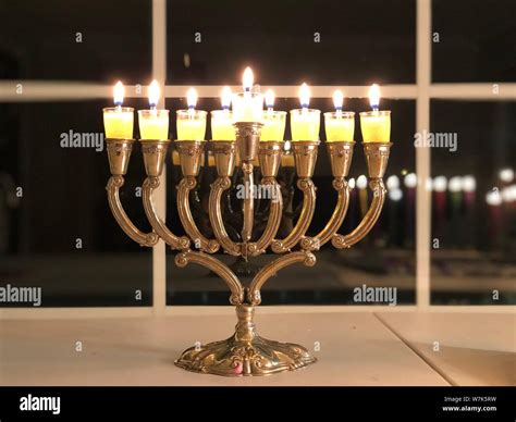 Jewish holiday hannukah festival hi-res stock photography and images ...