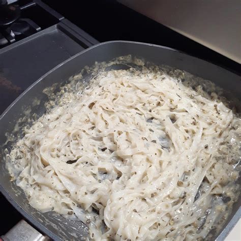 Low calorie noodles, chicken sausage, kale white cheddar pesto, and ...