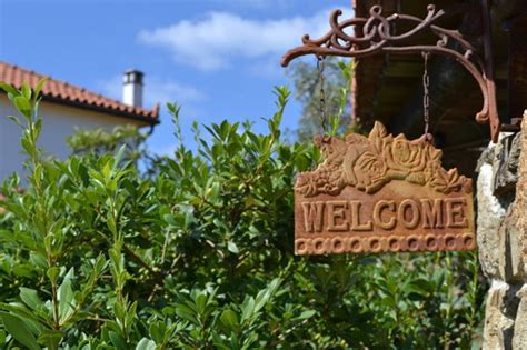 KOLIOS HOUSE (Skiathos) - Apartment Reviews, Photos, Rate Comparison ...