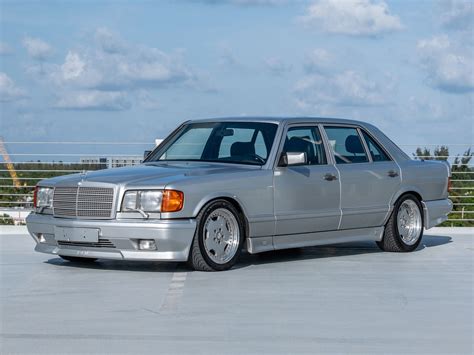 Mercedes-Benz 560 SEL AMG 6.0: най-екстравагантната W126 в историята - AUTO BILD България