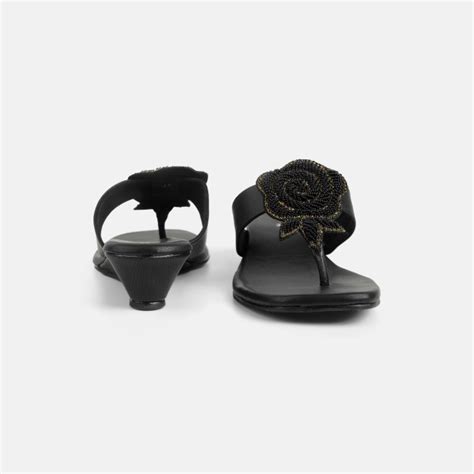 Buy Mochi Women Black Casual Slip Ons Online | SKU: 35-2703-11-36 ...