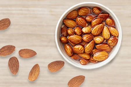 9 Surprising Health Benefits of Eating Soaked Almonds Daily
