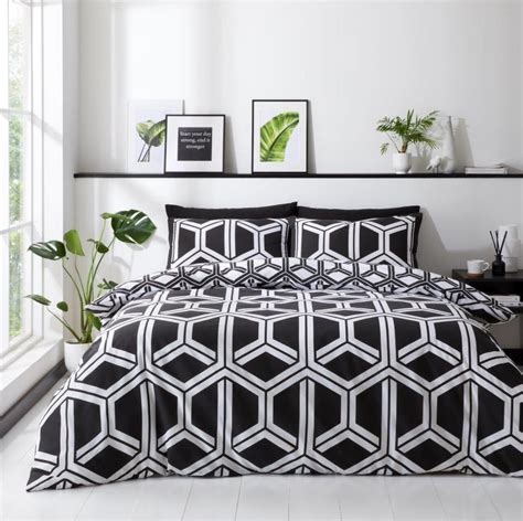 Luxury Black And White Bedding