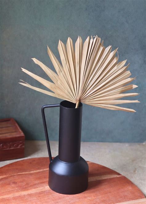 Shop Metal Vase for Flowers Decoration in India – WeavingHomes