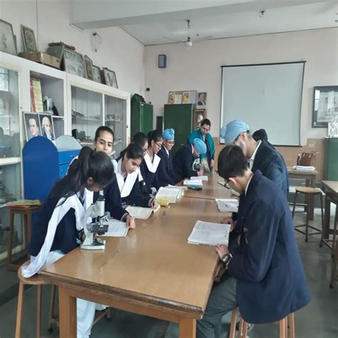 Welcome to Guru Nanak Public School