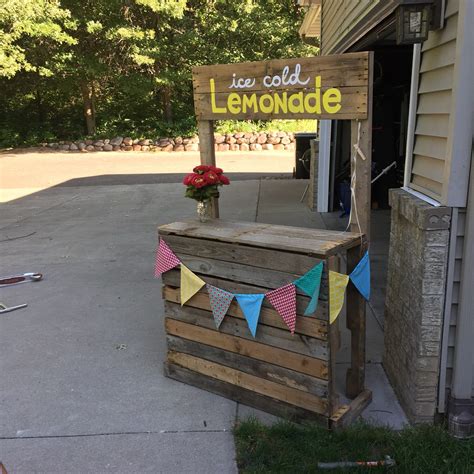 Pin by Gina Woolhouse on Misc. | Diy lemonade stand, Diy lemonade ...