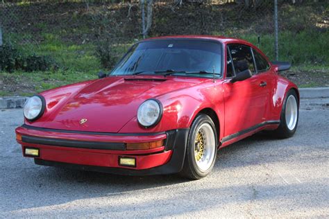 1975 Porsche 911 | Consignify