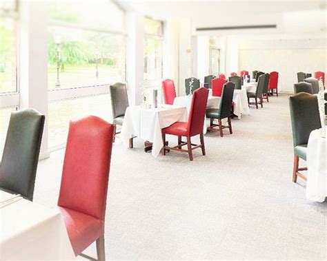THE ST. JAMES HOTEL (Grimsby) - Hotel Reviews, Photos, Rate Comparison ...