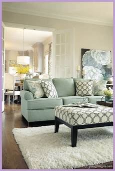 How To Decorate A Small Living Room by Ideas On How To Decorate A Small Living Room How To Decorate A Small Living Room