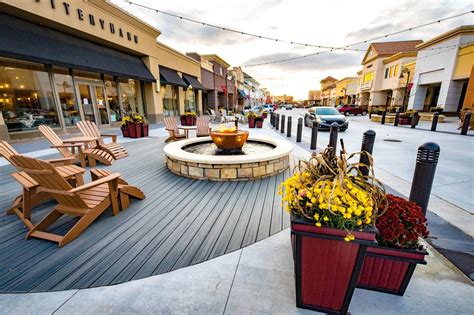 The Shoppes at Arbor Lakes, 12459 Elm Creek Blvd N, Maple Grove, MN, 55369