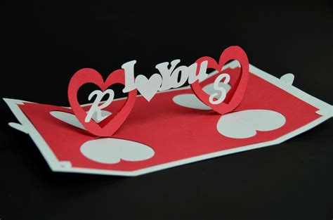 Valentine’s Day Pop Up Card: Twisting Heart - Creative Pop Up Cards