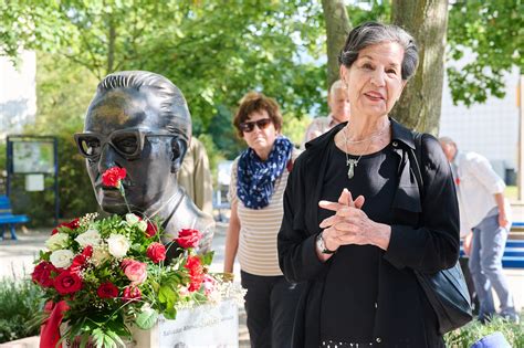 14 Famous Hispanic Women Who Have Made History