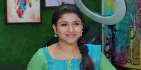 Watch Paarijatham S1 E21 - Subhadra Consoles Devaki on Zee5 with Tata ...