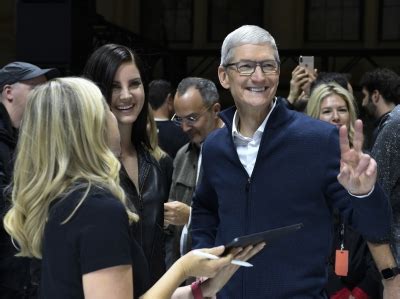 How are you, Tim Apple? Indian student asks Cook