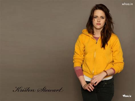 Kristen Stewart Simple Style Wallpaper