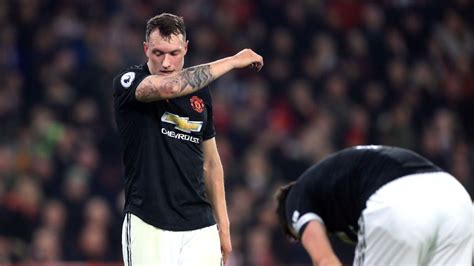 Manchester United frailty epitomised by Jones' 4/10 showing at ...