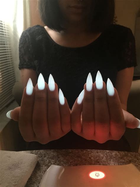 white glow in the dark nail polish