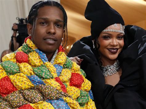 Asap Rocky Og Rihanna Kyssing