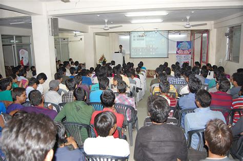 Rajnish Sharma Classes Laptop Classes 的图像结果